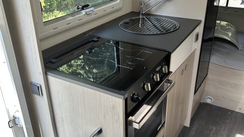FREDSTER – 6 berth Chausson Alcove 2019