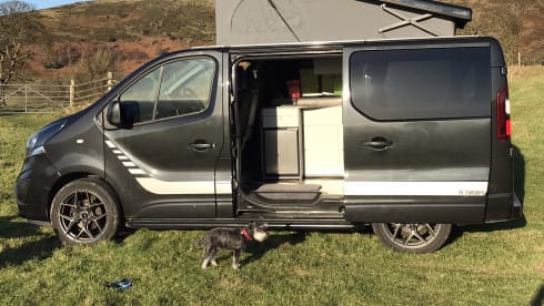 Bart – 4 berth Vauxhall Campervan