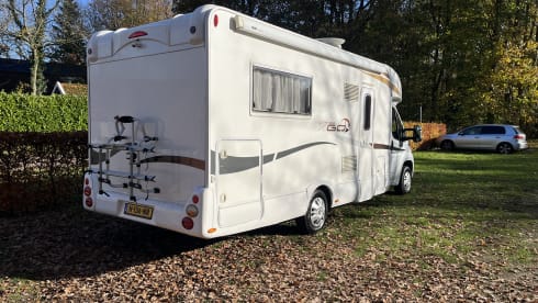 Nova – Nova - Luxury Camper - Spacious inside, compact outside!