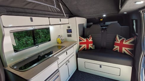 Blue Bell – 4 berth campervan for exciting escapes