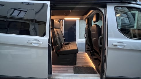 Moon Nugget – Ford Nugget Trail