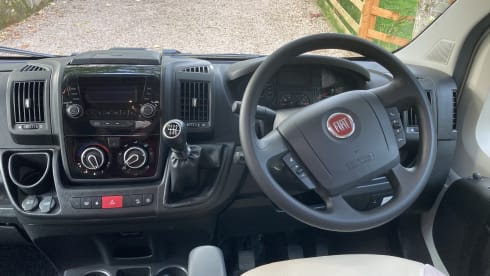 Mountain Hopper  – 6 berth Roller Team 747