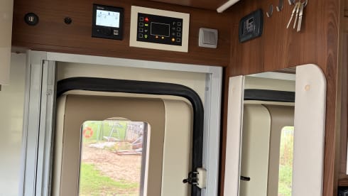 Mac – 5p McLouis semi-integrated uit 2015