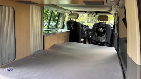Rugged VW T5 camper van