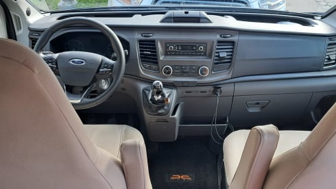 Ford-Campervan mit 2 Sitzen ab 2024