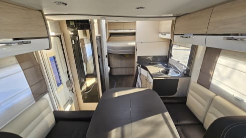 Titanium – Luxury 4 person Camper (extra air conditioning, smart TV, Alpine navigation/radio)
