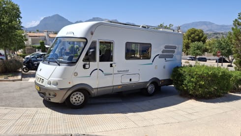 bart – 5p Hymer semi-integrated 