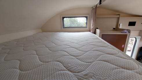 NEW-LUXURY-Rimor Seal 5 Gold – 4-6 berth-Fully equipped- 6 SEATBELTS-Fiat Ducato 140 HP