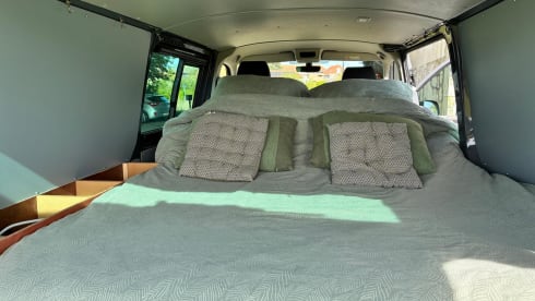 Carlos – Toffe, comfy 2p Volkswagen campervan uit 2024 voor korte en lange trips