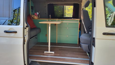 Bussie – 2p Volkswagen campervan uit 2014