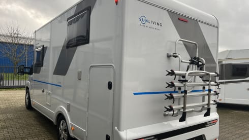 Jimmy – Super camper with lifting bed and length beds