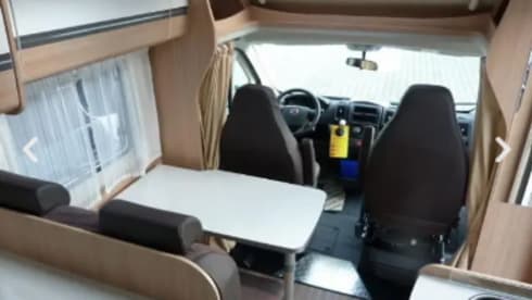 H-type – Sunlight camper semi integraal uit 2024