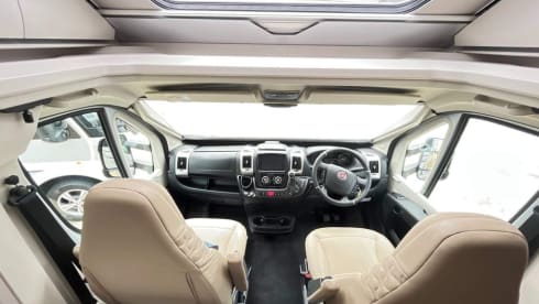 2022 Adria Matrix Supreme 670 SC 2.3