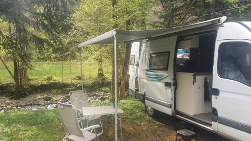 Luis – Compact but complete off-grid camper 