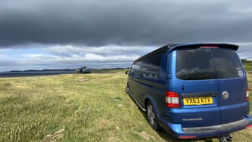 Blu – VW campervan INC FULL INSURANCE !!