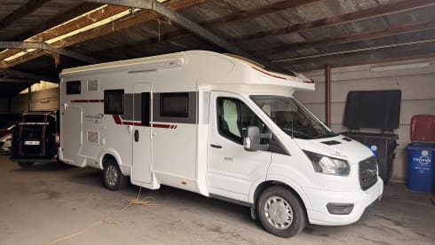 Superdeluxe Motorhome Automaat met krachtige motor