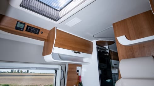 The Black Pearl – Campervan "VANTourer 630L"