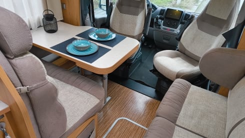 Fiat Coral semi-integrated from 2010 4 persons