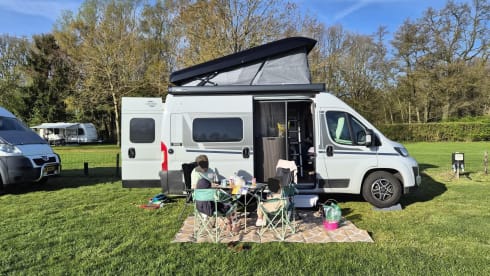Wild Compass – 4p Carado bus uit 2025
