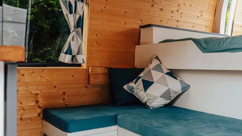 Horace – 3 berth Volkswagen campervan from 2015