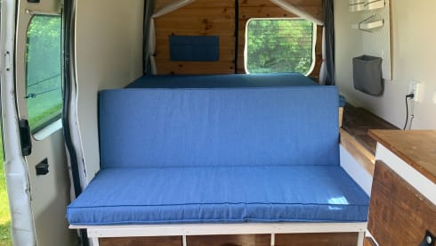 AdVANture – 2p Ford campervan from 2008