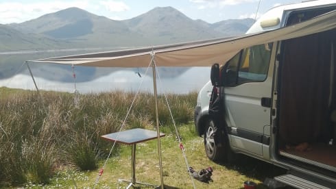 Highland Hamish – 2 berth Renault LWB High roof van 