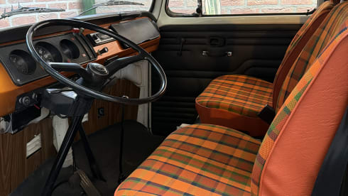 Sjors – 2p Volkswagen campervan uit 1972
