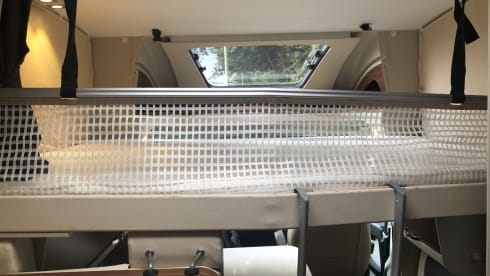 Luxury 5-person camper