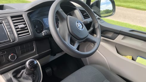 Betty – 2 berth 2018 VW Campervan
