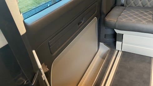 Aloha beach camper Gold – VW T6 California