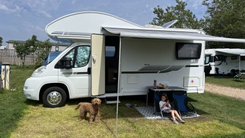 Milo  – 4 berth Peugeot alcove from 2013