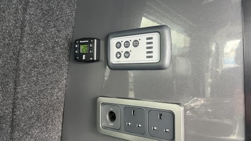 VW T6 Transporter Pop-Top Campervan