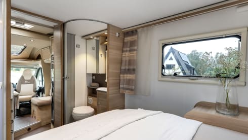 Luxe ruime Adria camper  – Luxurious Spacious Adria camper 