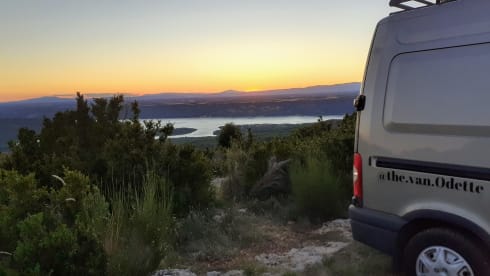 Odette – Cozy Renault Master with necessary facilities