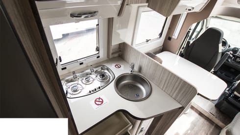 T-Loft 530 – Camper 5 posti Elnagh T-Loft 530 - 7,45 mt.