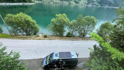 Mosi – Luxury off-grid camper for 2p, automatic and kitchen with quooker