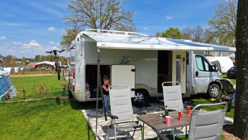 SPACIOUS LUXURY EQUIPPED CAMPER 2008