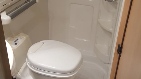 RELAX  – Challenger Semi-Integrated from 2001 WITH WIFI