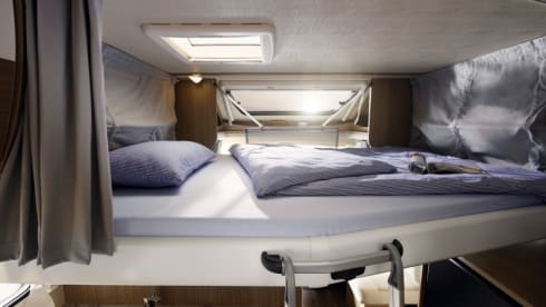 Carado T448 Automaat – Automatic - Fully equipped - Very luxurious camper length beds - Modern