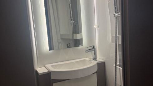 4p Bürstner half integraal uit 2022