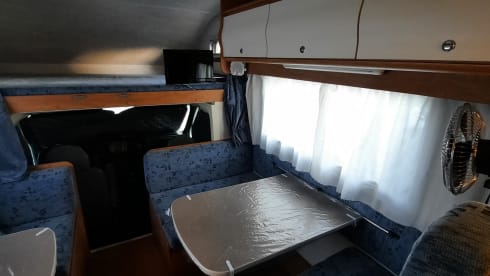 Simone – Rimor Europeo NG6 7 sleeps 6 travel seats