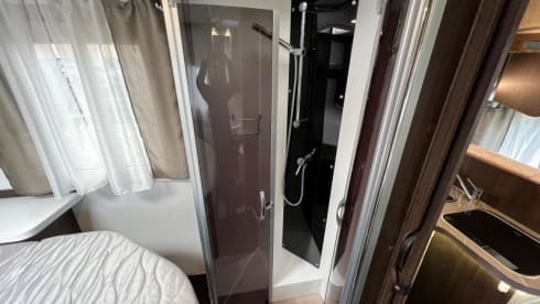 The Great White – 4p Benimar semi-integrated uit 2020