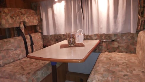 EvEn – Comfortable camper with 7 travel places and 7 sleeping places,