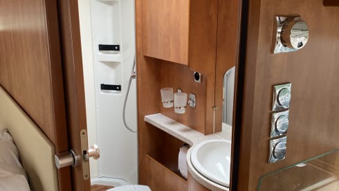 beautiful luxury complete camper