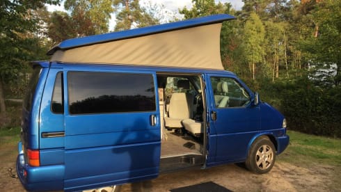 The Blue Diamond – Volkswagen T4 | BlueDiamond | Powerhouse 2.5TDI - 115HP 2 to 4 people