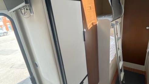 SEAL 50 FAMILY SPECIAL – 6 berth Rimor alcove from 2021