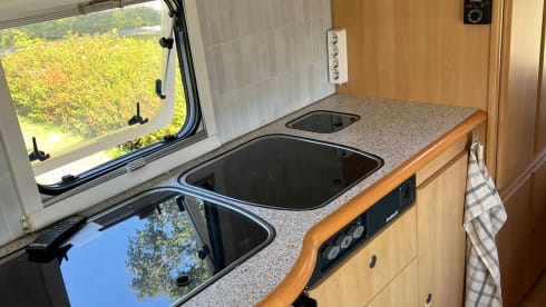 Schönes Familien-Wohnmobil - 6p Dethleffs Alcove aus dem Jahr 2008