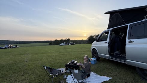 'cathy' – Volkswagen campervan met 4 slaapplaatsen uit 2007