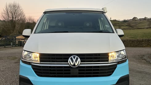 Sunny – 2021 Volkswagen T6.1 Transporter CamperKing Luxury Offgrid Camper (4 Berth)