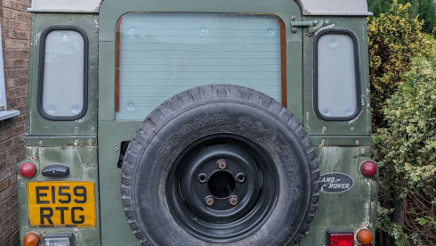 Big Green Rover – Land Rover Defender 110 Camper. 